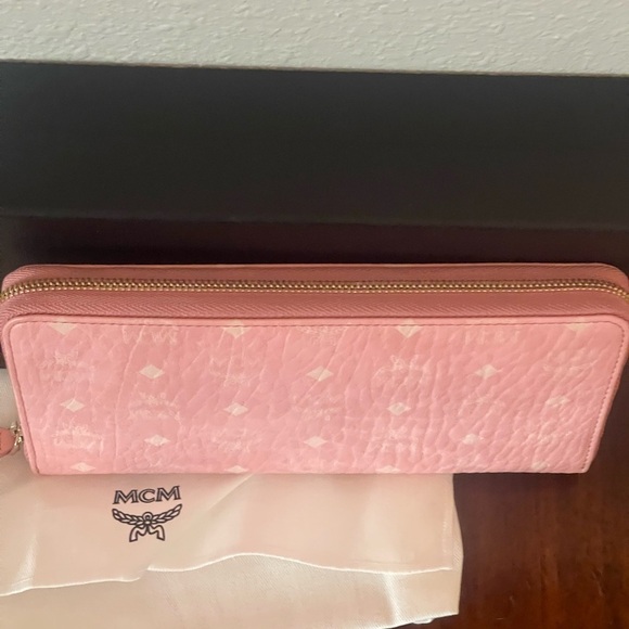 MCM Pink Leather Wallet - Picture 2 of 4